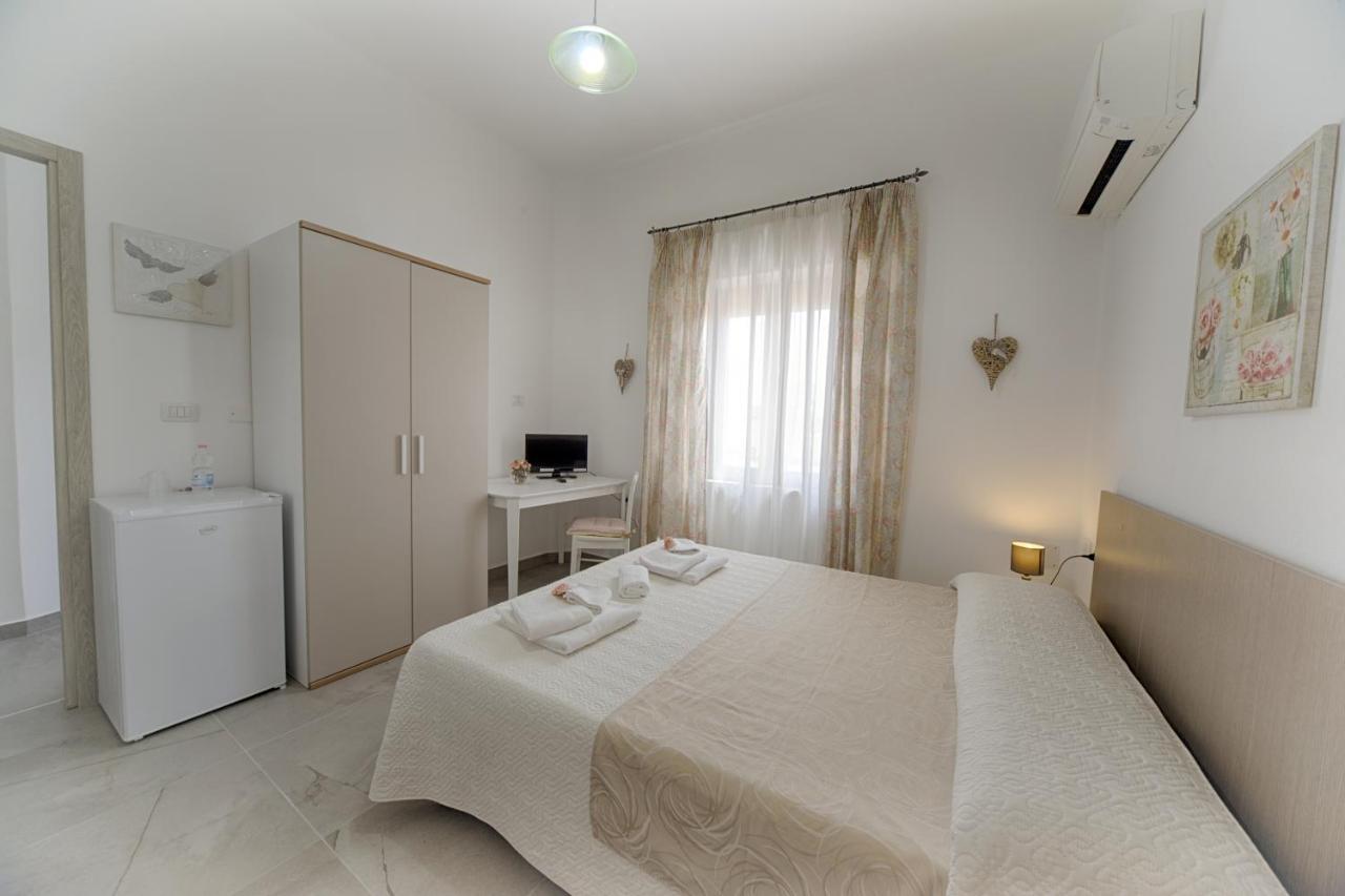 Casa Lucia Hotell Olbia Exteriör bild