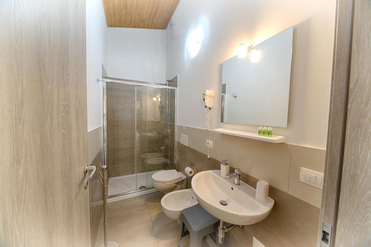 Casa Lucia Hotell Olbia Exteriör bild