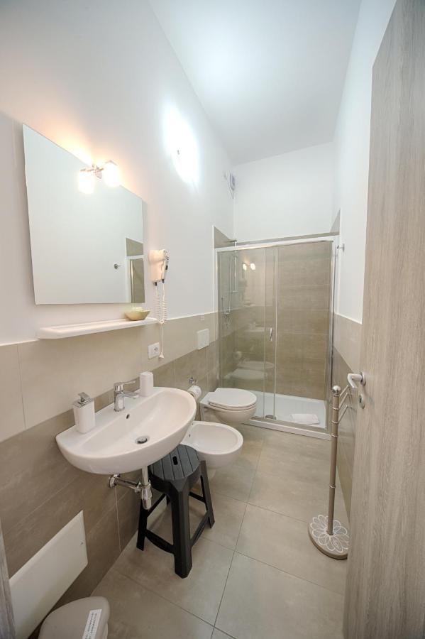 Casa Lucia Hotell Olbia Exteriör bild