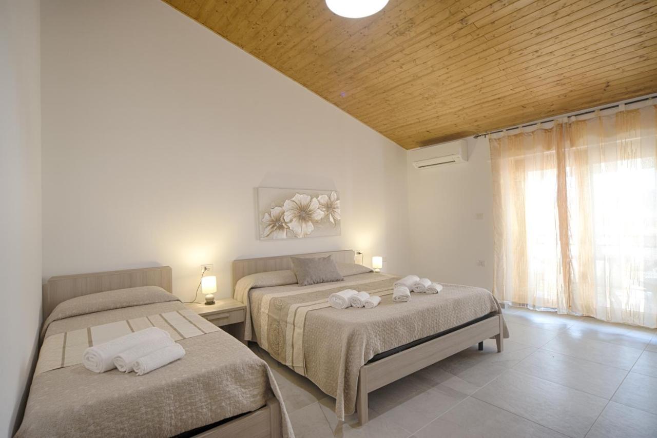 Casa Lucia Hotell Olbia Exteriör bild
