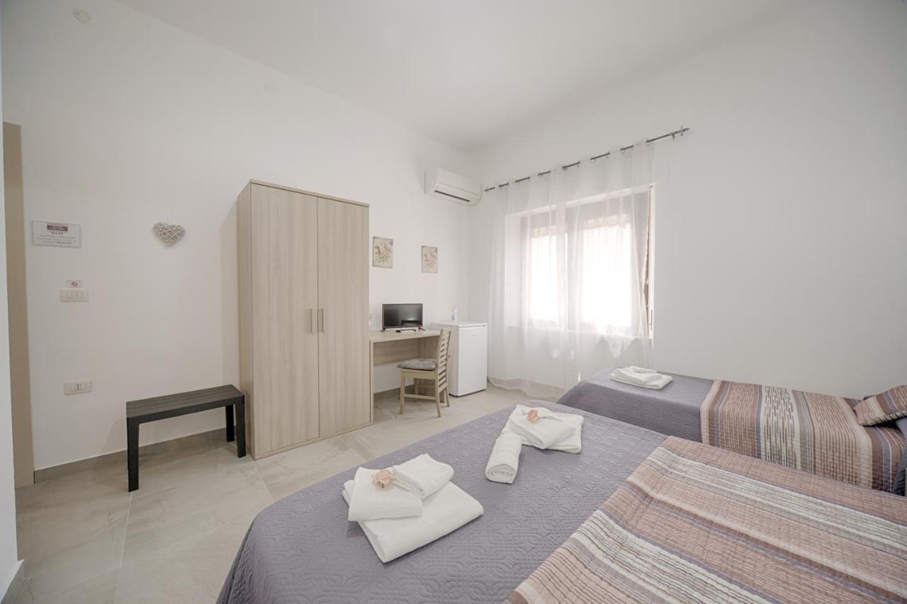 Casa Lucia Hotell Olbia Exteriör bild