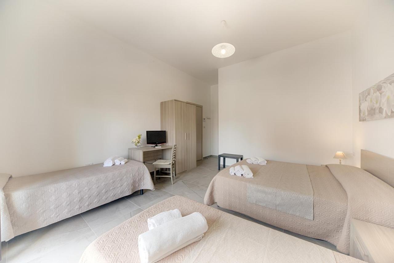 Casa Lucia Hotell Olbia Exteriör bild