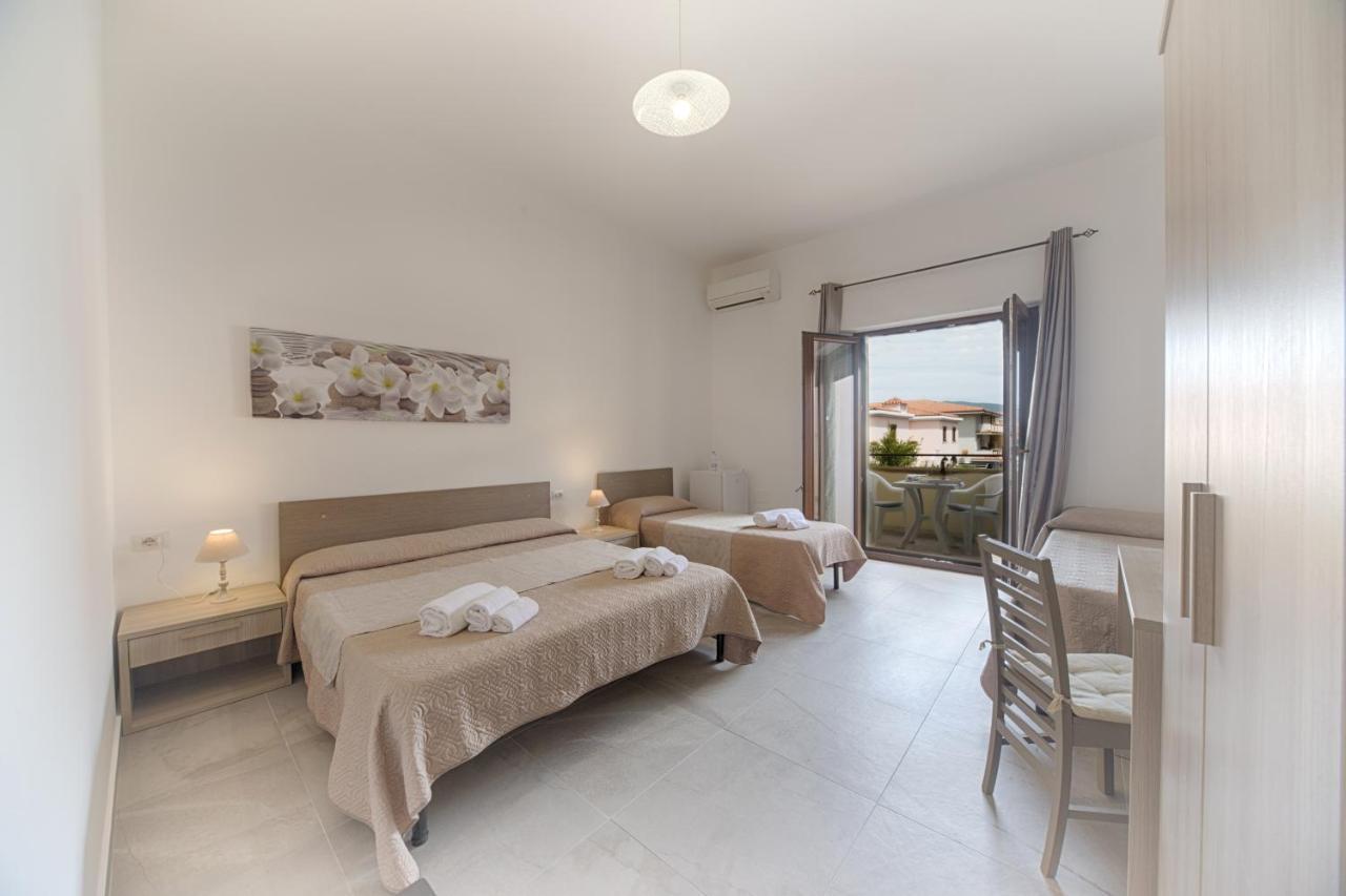 Casa Lucia Hotell Olbia Exteriör bild