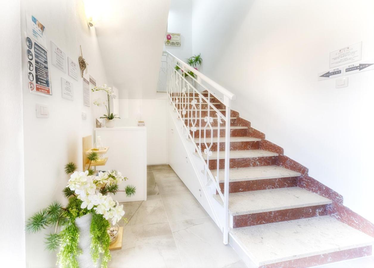 Casa Lucia Hotell Olbia Exteriör bild