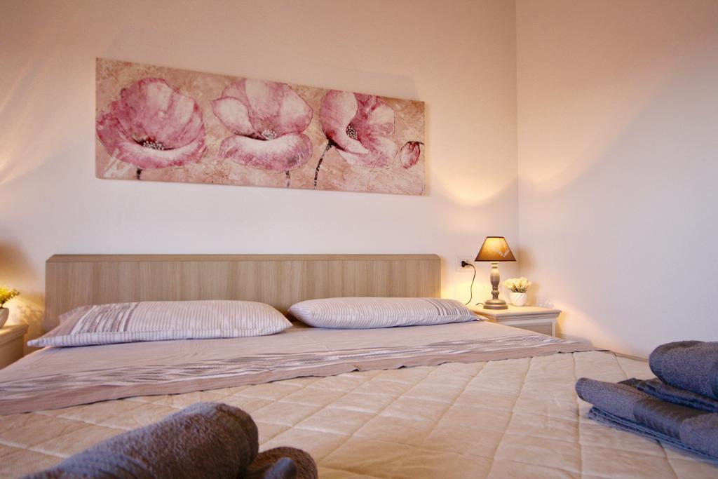 Casa Lucia Hotell Olbia Exteriör bild