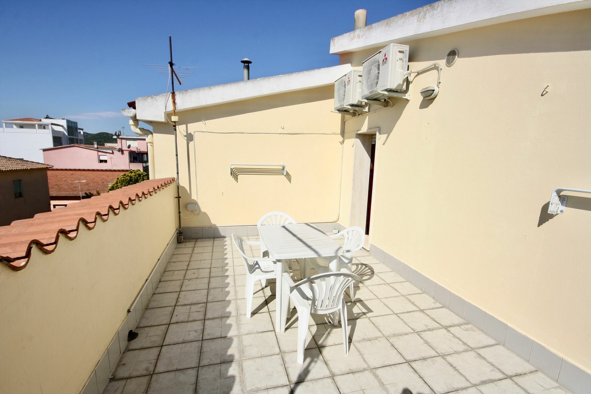 Casa Lucia Hotell Olbia Exteriör bild