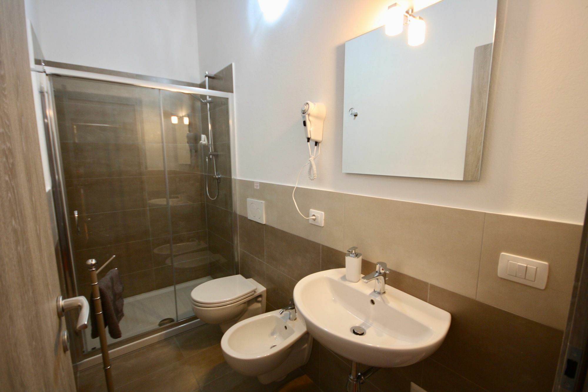 Casa Lucia Hotell Olbia Exteriör bild